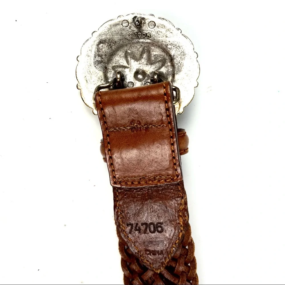 Womans 1.5” Braided Leather Belt With Silver Concho Buckle Size M